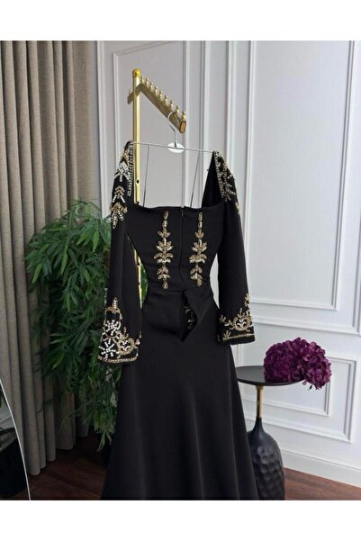 AMAZ 👗 فستان سهرة أسود بتفاصيل تطريز ذهبية ولؤلؤية