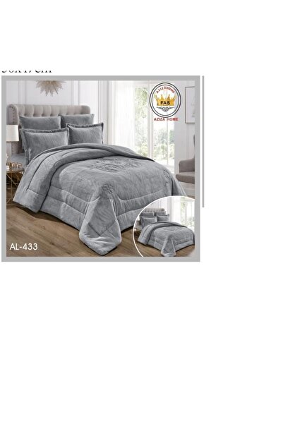 FABRIC A 6-piece velvet double bed comforter set in light gray gives the room a comfortable, harmonious, and beautiful look.