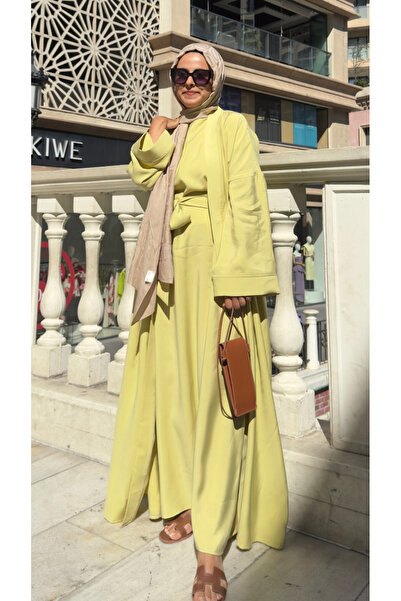 Kübra Yiğit Cupra İç Elbiseli Abaya