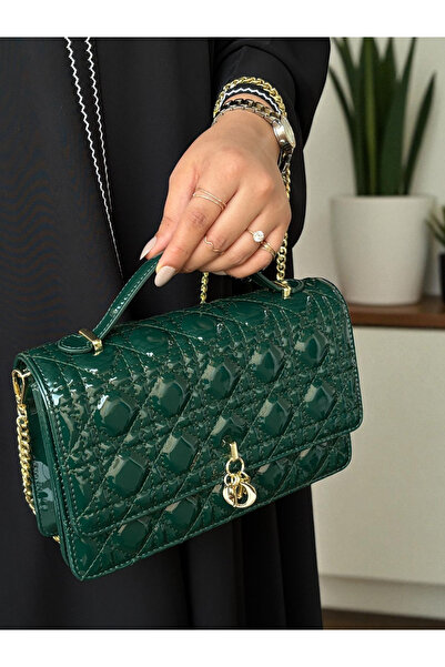 GENERAL High quality shoulder bag with accessories