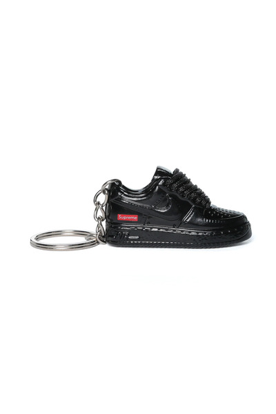 Supreme x Air Force 1 Low "Black" Breloc
