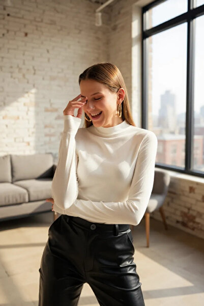 İntive Lingerie Women's White Finger Detailed Stretchy Long Sleeve Bodysuit