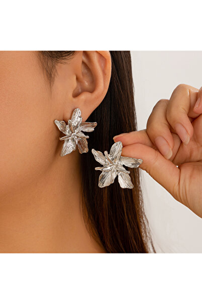 Choice أقراط حلقية فضية اللون بتصميم عصري عتيق، ذات طبقتين على شكل بتلات نجمة...