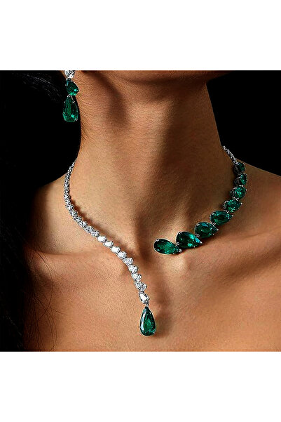 Choice قلادة فضية عتيقة مفتوحة خضراء اللون من ستونفانز، مرصعة بأحجار الراين، بتصميم قطرات الماء، من مجموعة ستونفانز العصرية.