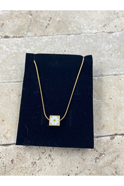 Byoz store قلادة من الفولاذ الإيطالي على شكل سلسلة مربعة مع نقش على شكل زهرة الأقحوان