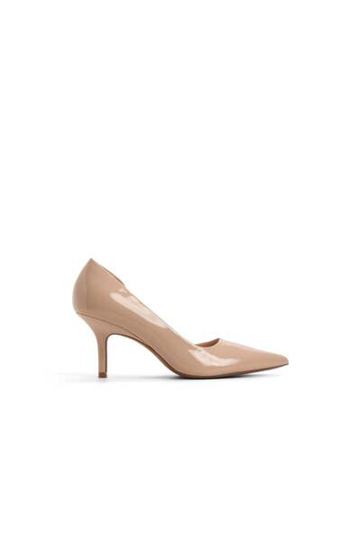 Call it Spring أحذية بكعب عالٍ / نابضة بالحياة