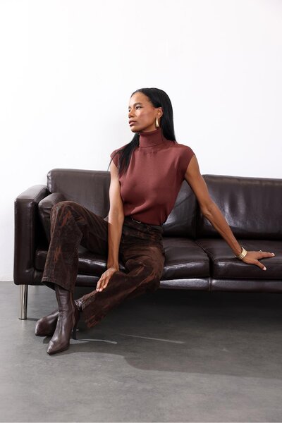 5in1Canpolat Brown Turtleneck Sleeveless Mercerized Knitwear 4100