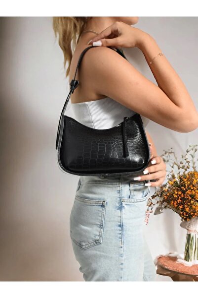 Yerli Чорна жіноча багетна сумка Croco з візерунком