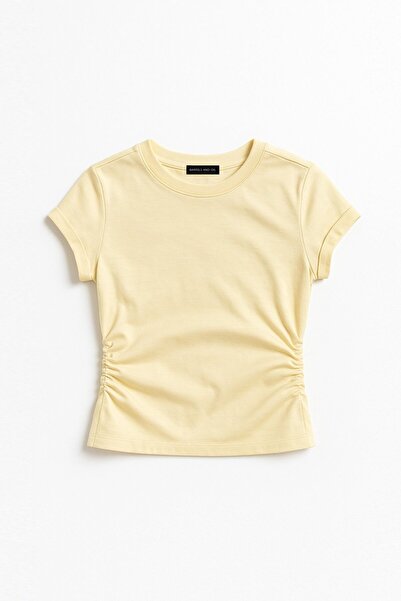 BARRELS AND OIL Women's Gathered Side Sleeve Folded T-Shirt - Yellow