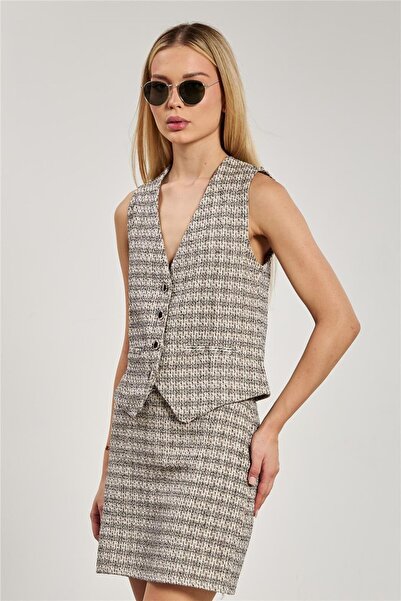 BARRELS AND OIL Women's Fleto Pocketed Buttoned Tweed Vest - Cream