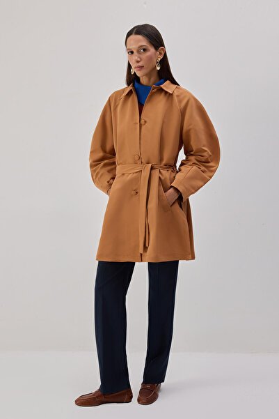 Touché Privé Brief Trench Coat with Belt