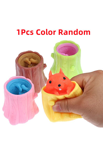 Choice قطعة واحدة عشوائية من لعبة السنجاب القابلة للضغط على شكل كوب جذع شجرة ...