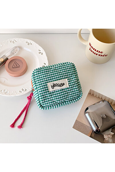 Choice1 C A very beautiful contrasting color checkered small square bag, a Bl...