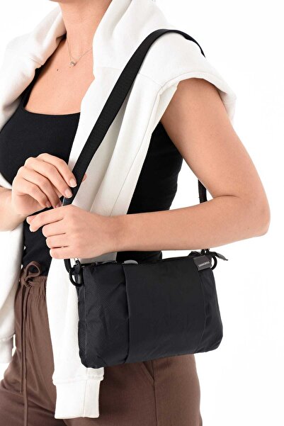 Sanmorris Kadın 4 Bölmeli Paraşüt Kumaş Çapraz Askılı Çanta