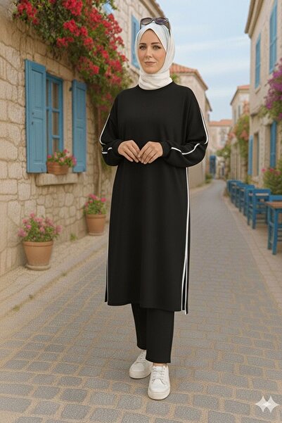 Azra Çizgili kadın ikili takım