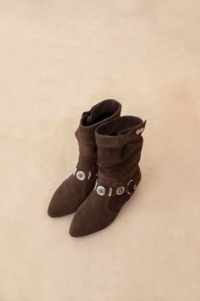 STRASWANS Spark Women's Accessory Detail Genuine Leather Suede Boots Brown