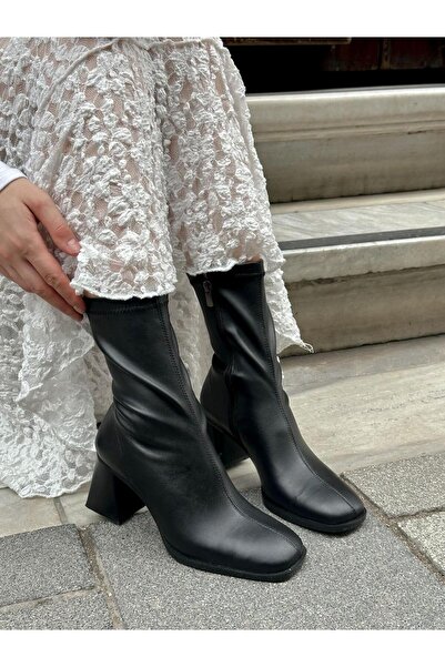 ERVANIN BUTİĞİ Siyah Cilt Streç (Memmy) Küt Burun Kadın Topuklu Bot