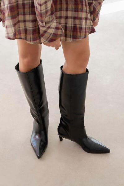 STRASWANS Hope Wrinkled Leather Boots Black