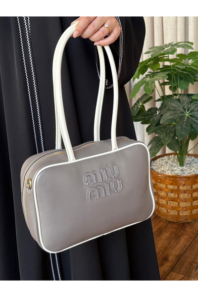 GGGG High quality shoulder bag with accessories