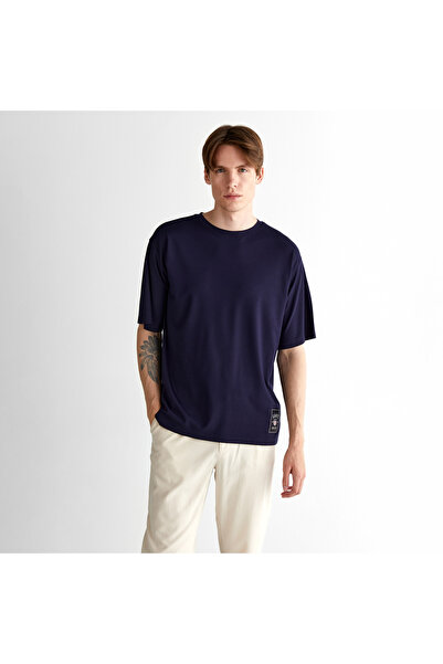 Gant Erkek Lacivert Relaxed Fit Bisiklet Yaka Logolu T-Shirt