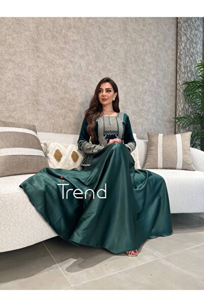 TREND Long green embroidered jalabiya