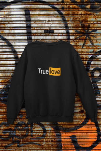 MG سويت شيرت من القطن مطبوع عليه TRUE LOVE بأكمام طويلة وثلاثة خيوط من شا مبط...