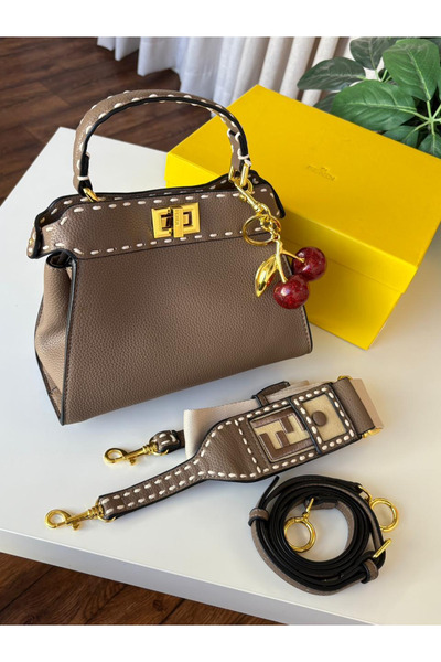 GGGG High quality shoulder bag with accessories