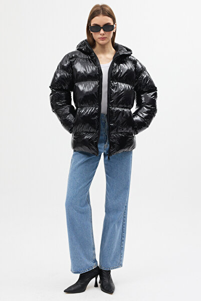 TREND KOMBİN Women's Shiny Fabric Patent Leather Look Black Inflatable Coat Waterproof and Windproof