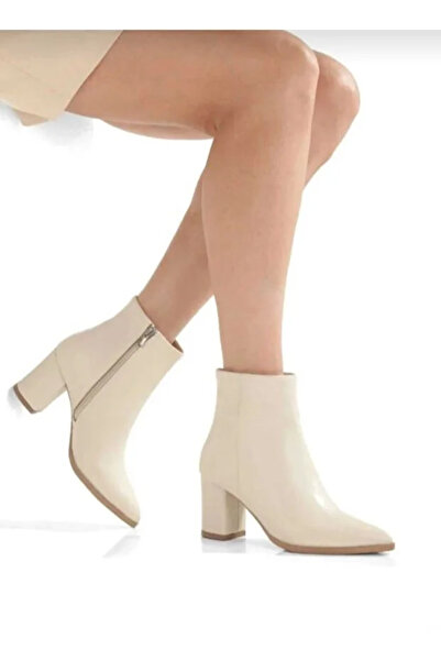 nuvora Sivri Uçlu Fermuarlı Topuklu Kadın Bot Ayakkabı