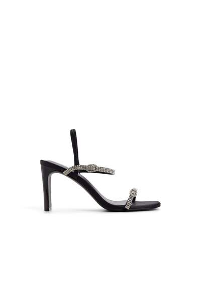 Call it Spring أوديسا / مناسبة