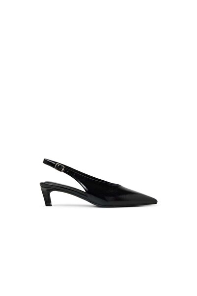 Call it Spring مونيت / أحذية بكعب