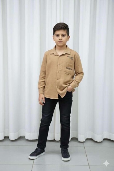Mixlife Kids Mixlife Boys' 2-Piece Set with Muslin Shirt and Jeans.