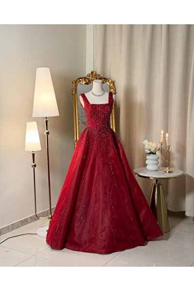 vanus fashion 6133- فستان أحمر ملكي بفخامة ساحرة