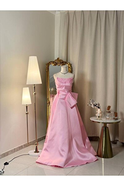 vanus fashion 6196-فستان وردي أنثوي بتفاصيل فيونكة راقية