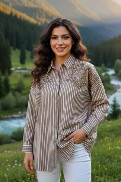 Yağmur Butik Ön Ve Arka Nakış Pul Taş Detaylı Çizgili Gömlek