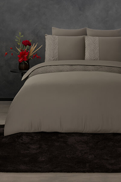 OEM Sleeptime Velvet Crossline Taupe Duvet Cover 140x200/220 – with pillowcase included