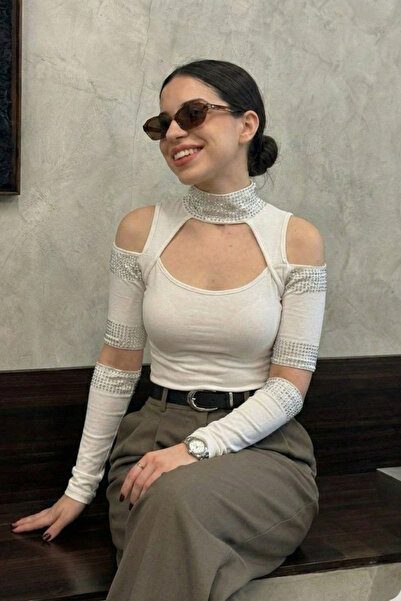 oshebu Bluză decoltată pentru femei guler ridicat cu pietre aplicate