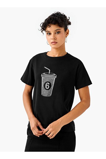 2Xtremz تيشيرت قطني بتفاصيل مزخرفة