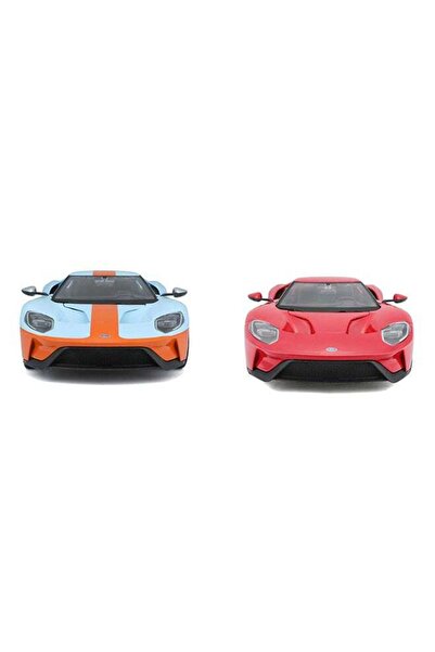 Maisto 1/18 Scale Die-Cast Model of 2017 Ford GT - Color May Vary