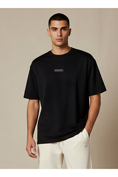 Kappa Men Regular Fit Crew Neck Short Sleeve Logo Applique T-shirt