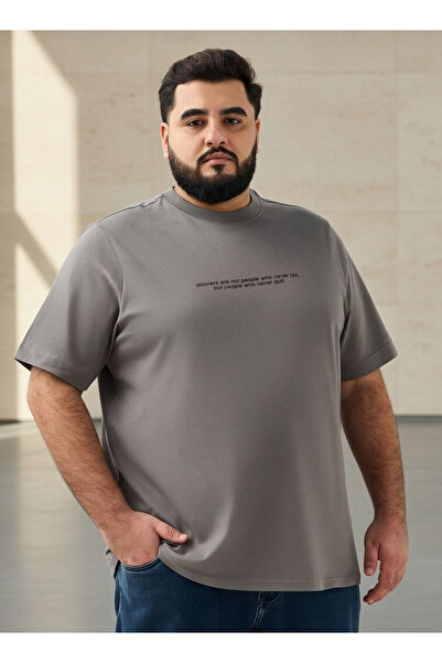 FAV Men Regular Fit Crew Neck Short Sleeve Graphic Print T-shirt