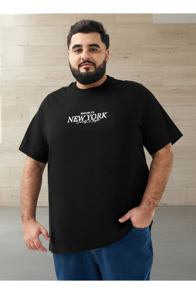 FAV تيشيرت رجالي بقصة عادية، ياقة دائرية، وأكمام قصيرة، مطبوع عليه صورة بروكل...