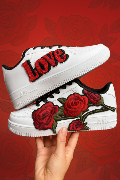 MECH BUTİK Pantofi sport pentru femei alb-negru cu model trandafir și dragost...