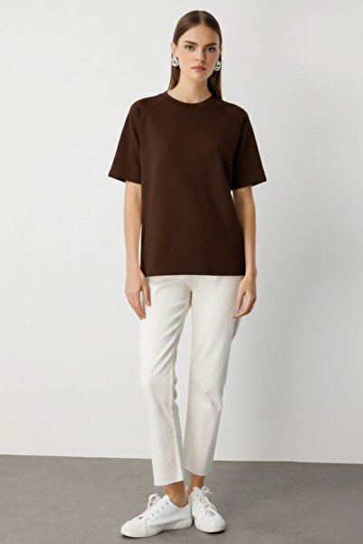 Mizalle Yuvarla Yaka Yumuşak Dokulu Kahverengi Tişört