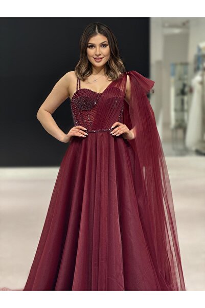 ÖZNUR STUDİO GELİNLİK