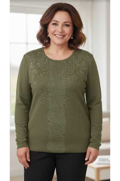 ELİF TRİKO بلوزة تريكو بأكمام طويلة ونقشة على الواجهة وتصميم أوراق البرسيم على الخلف