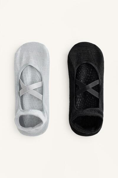 Oysho 2 pairs of cotton blend yoga and Pilates socks with crossover straps