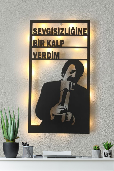 Blackdekor Müslüm Gürses Tasarım Duvar Dekoru – Sevgisizliğine Bir Kalp Verdi...