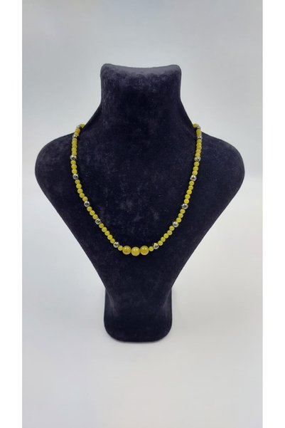 R G Handmade Design Hematit ve Peridot Olivin Doğal Taşlı Makrome Kapamalı El Yapımı Kadın Kolye