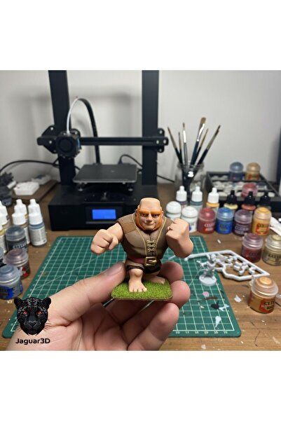 Giftbox3d مجسم شخصية ديف العملاق من كلاش رويال 20 سم